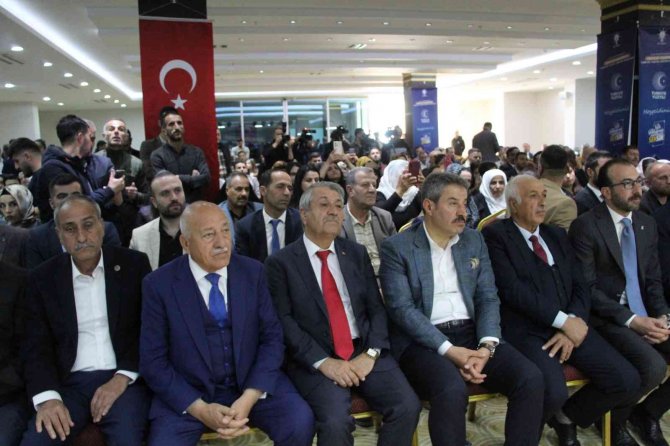 Bakan Soylu: “Biz Kendi Gücümüzle Dinamiklerimizle Adımlarımızı Atarken, Kılıçdaroğlu Da Elin Adamına Diz Çökmekle Meşgul”