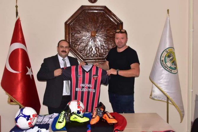 İ̇nönü Belediyesi Spora Ve Sporcuya Destek Olmaya Devam Ediyor