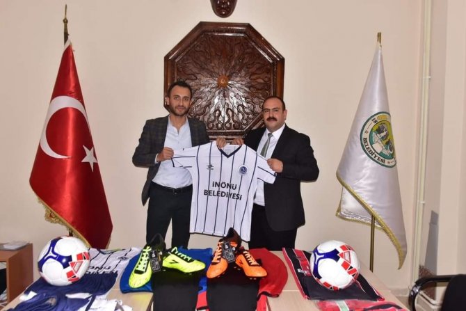 İ̇nönü Belediyesi Spora Ve Sporcuya Destek Olmaya Devam Ediyor