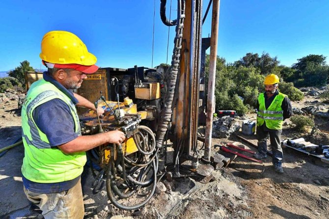 İ̇zmir Bornova’da Zemin Araştırması Başladı