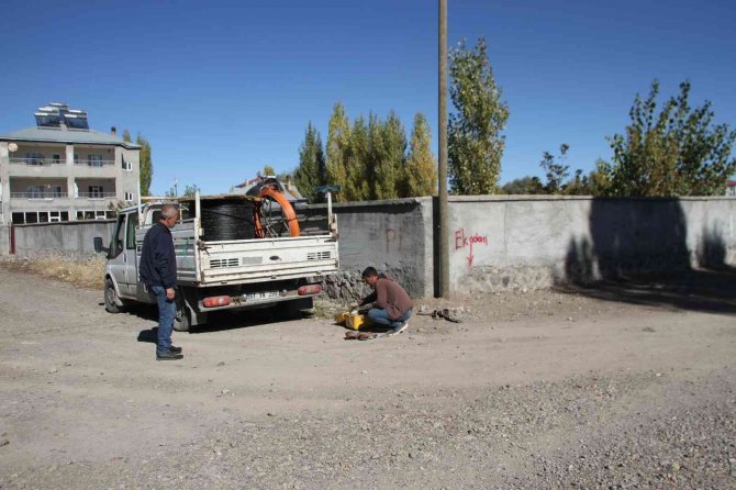 Malazgirt Fiber Optik Altyapıya Kavuşuyor