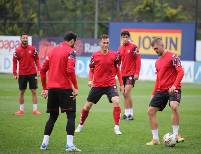 Sivasspor, Fenerbahçe Maçına Hazır