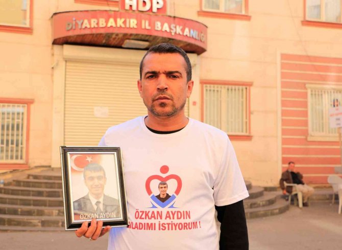 Evlat Nöbetindeki Acılı Baba: “Hdp Olmazsa Pkk Da Olmaz”