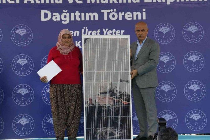 Bakan Kirişci: "Üreticilerimize Yaklaşık 25 Milyon Tl Tutarında Hibe Desteğimiz Söz Konusu"