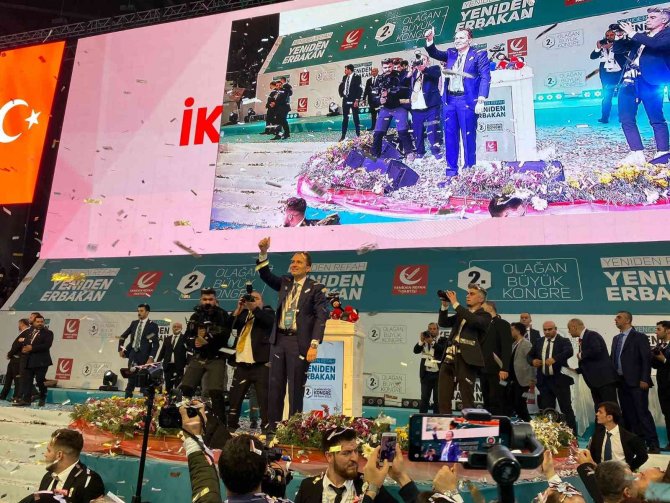 Yeniden Refah Partisi Genel Başkanlığına Yeniden Fatih Erbakan Seçildi