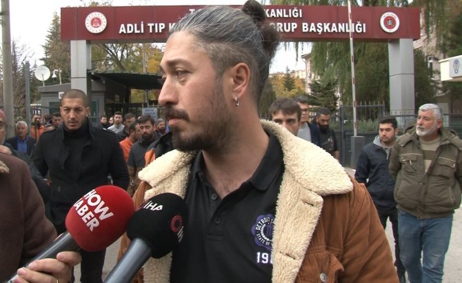 Yolda Tartıştıkları Kuryeyi Bıçakla Katlettiler, Kan Donduran O Anlar Kameralara Yansıdı