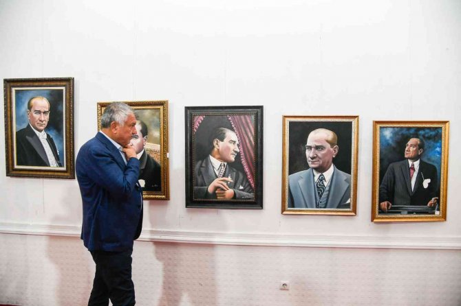 184 Atatürk Portresi 75. Yıl Sanat Galerisi’nde Sergileniyor
