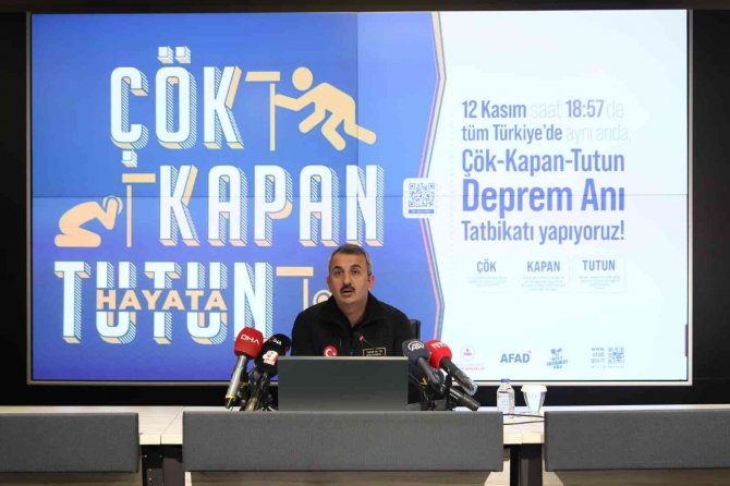 Afad Başkanı Sezer: “Düzce Depremi’nin Yıl Dönümünde; Deprem Anı, ‘Çök-kapan-tutun’ Ülke Tatbikatını Hep Birlikte Gerçekleştireceğiz”