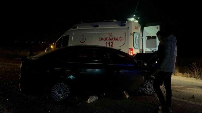 Afyonkarahisar’da Trafik Kazası: 2 Ölü, 5 Yaralı