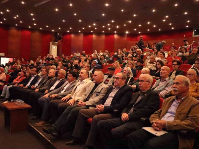 ’Unutsalar Da, Unutulmayacaklar’ Tiyatro Oyunu Nazilli’de Sahnelendi