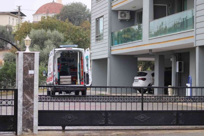 Çatıdan Düşen Şahıs Yaralandı