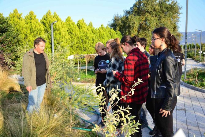 Büyükşehir’den, Genç Beyinlere Destek