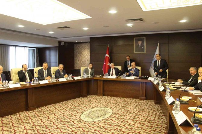 Yök Başkanı Özvar: “Üniversitelerimizin Bölgelerin Kalkınmasına Sundukları Katkıyı Oldukça Önemsiyoruz”