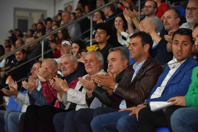 “Bizim Kızlar” 3. Haftada 3. Galibiyetlerini Aldı