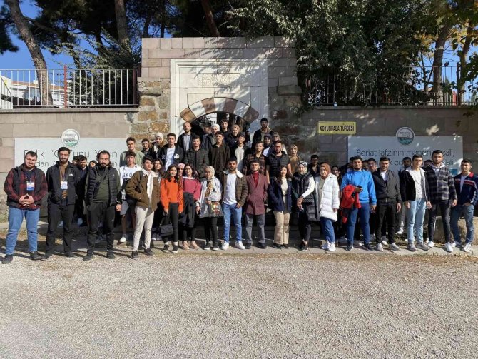 Üniversite Öğrencileri Kentin Gönüllü Tanıtım Elçisi Oldu