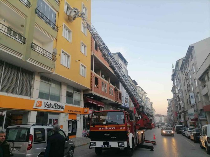 Yakınlarının Haber Alamadığı Yaşlı Kadın Evinde Ölü Bulundu