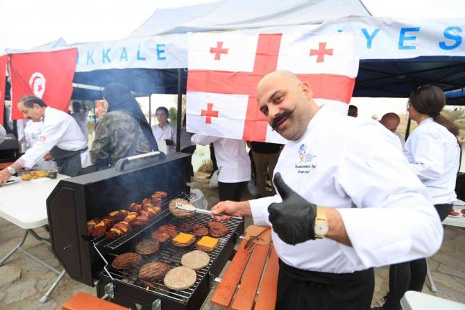 Dünyanın Dört Bir Yanından Gelen Ünlü Şefler, Pamukkale’de Yarıştı