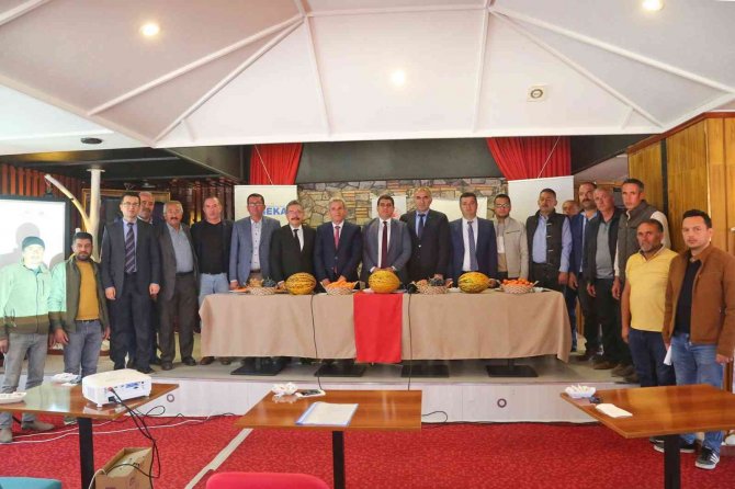 Acıpayam’da Coğrafi İşaret Alacak Ürünlerin Toplantısı Yapıldı