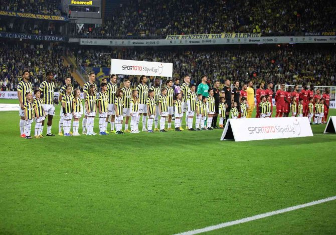 Sivasspor 6 Maç Sonra Fenerbahçe’ye Yenildi