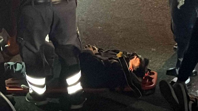 Kaldırımdan Kontrolsüz İnen Sürat Motosikleti Kazaya Sebep Oldu: 1’i Ağır 2 Yaralı