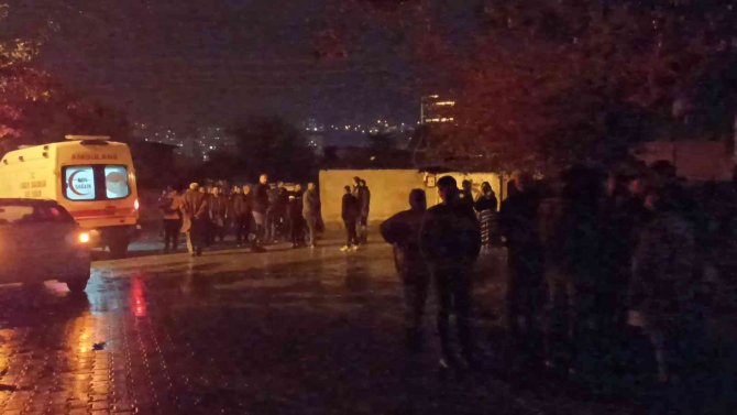 Komşu İki Aile Arasında Kavga: 1’i Bebek 7 Yaralı