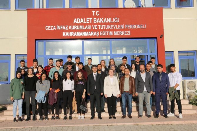 Üniversite Öğrencilerine "Ceza İnfaz Memurluğu" Eğitimi