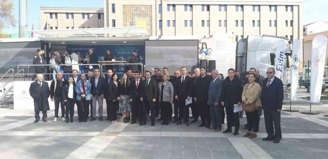 Toki̇’nin Tanıtım Tırı Eskişehir’de