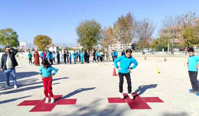 Karaman’da ‘İ̇lkokullarda Spor Dalı Eğitimi’ Projesi Başladı