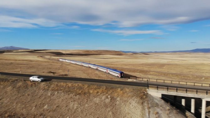 İ̇lk Sefer 12 Aralık’ta Başlıyor: Karslı Turizmciler Turistik Doğu Ekspresini Bekliyor