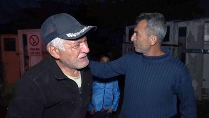 Çocuklar Evi Yaktı, Alevleri Gören Yaşlı Adamın Feryadı Yürek Burktu
