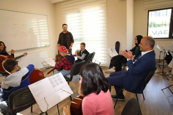 Körfez Sanat Merkezi’nde Öğrenci Sayısı 350’ye Ulaştı