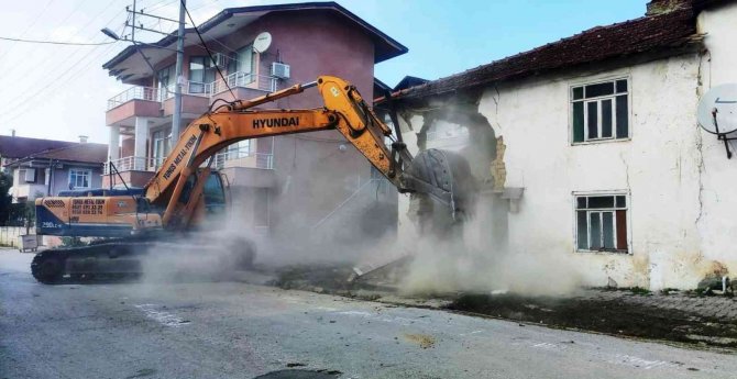 Kış Turizmi Destinasyonunda Metruk Ev Temizliği