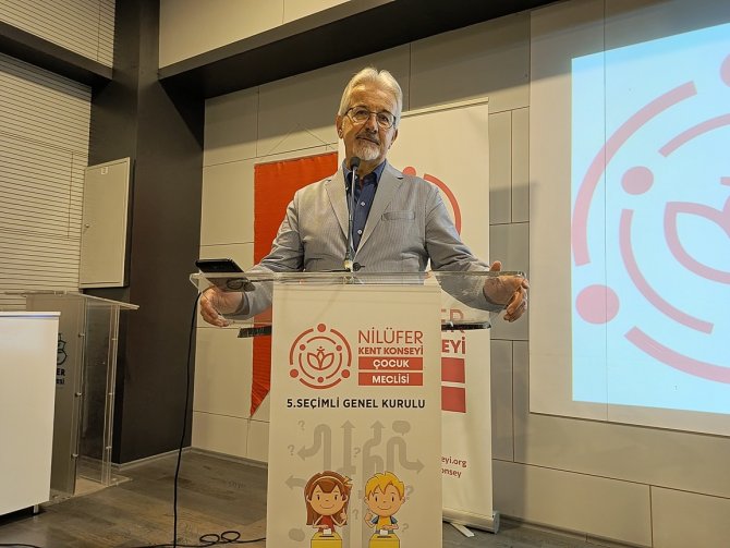 Çocuk Meclisinin Yeni Başkanı Özlem Yılmaz