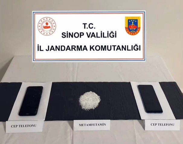 Sinop’ta Çalılıkta Saklanmış Metamfetamin Ele Geçirildi