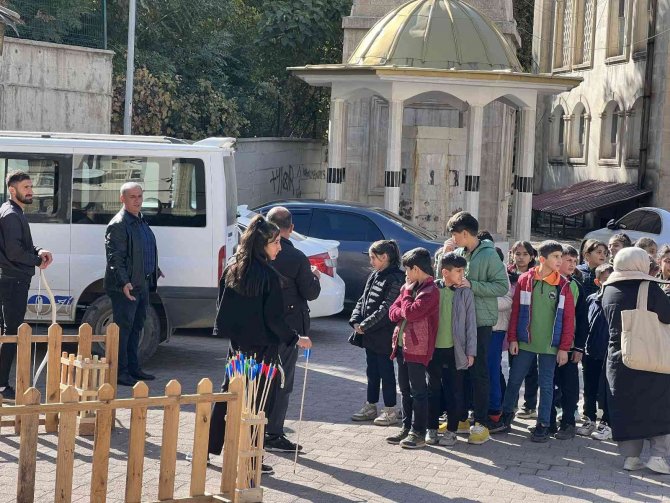 Uludere’de 7’den 70’e Vatandaşlar Spor Etkinliklerinde Buluştu