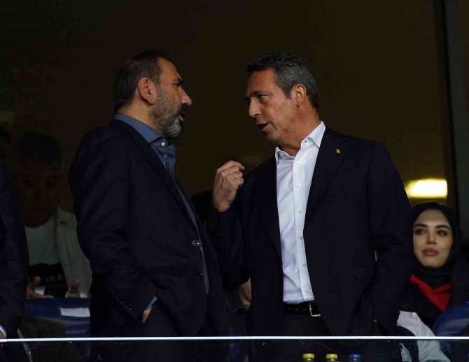 Spor Toto Süper Lig: Fenerbahçe: 0 - Sivasspor: 0 (Maç Devam Ediyor)