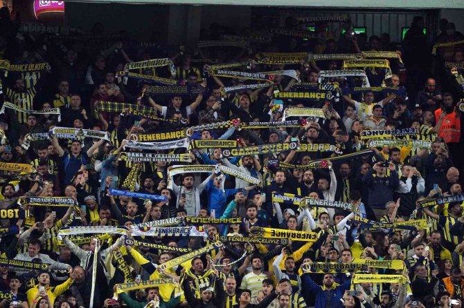 Spor Toto Süper Lig: Fenerbahçe: 0 - Sivasspor: 0 (Maç Devam Ediyor)