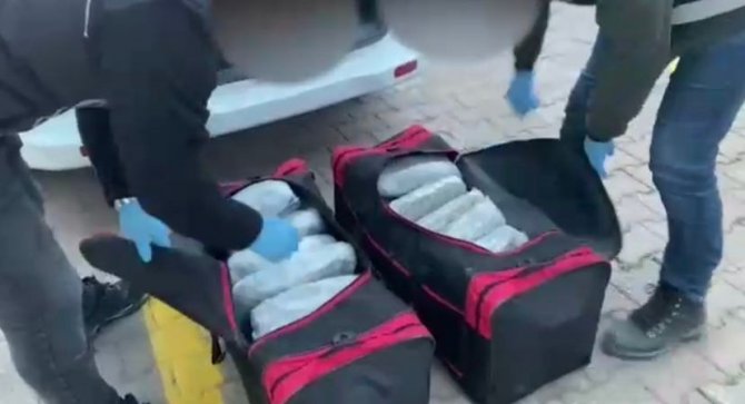 İ̇şte, Nefes Kesen Bu Operasyonlarda Onlarca Kilosu Ele Geçirildi