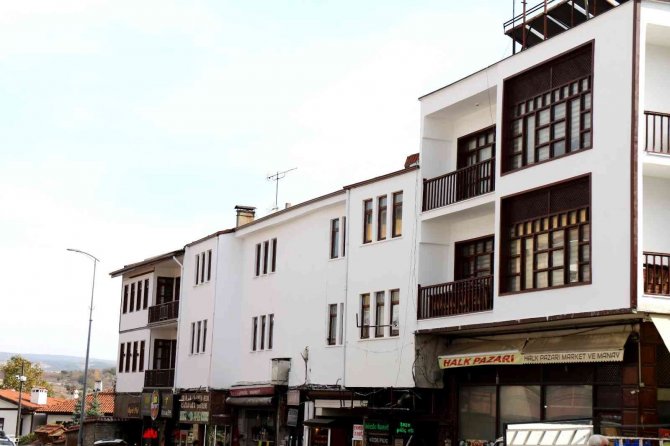 Safranbolu’da Binaların Ön Cephe Yenileme Çalışmaları Sürüyor