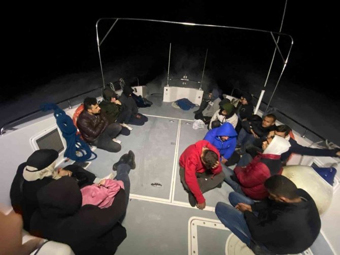 Bodrum Açıklarında 18 Düzensiz Göçmen Yakalandı, 65 Düzensiz Göçmen Kurtarıldı