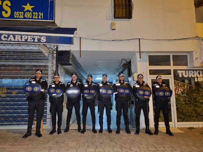 Kumar Malzemelerini Asitle Eriterek Yok Etmişler