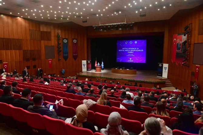 “Dijital Güvenlik Ve Sosyal Medya Okuryazarlığı” Paneli