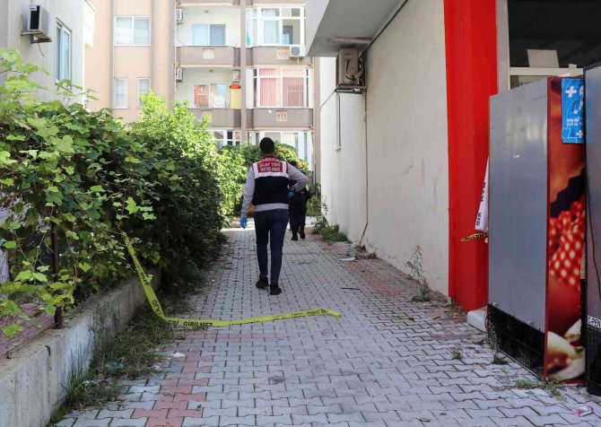 Yeni Doğan Bebek 5. Kattan Aşağıya Atıldı