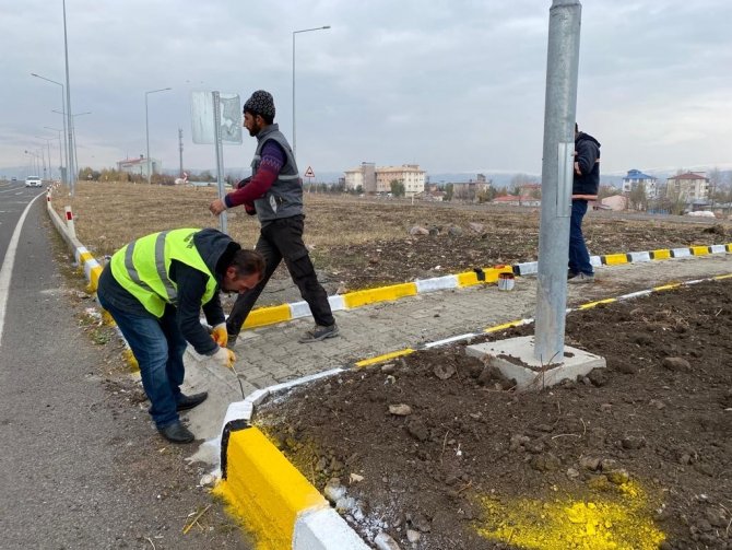Belediye Ekiplerinden Otogar Ve Etrafında Çevre Düzenleme Çalışmaları