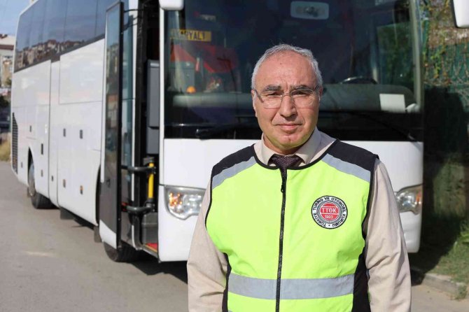 Otobüs Kazalarının En Önemli Sebepleri Uykusuzluk Ve Yol Hipnozu