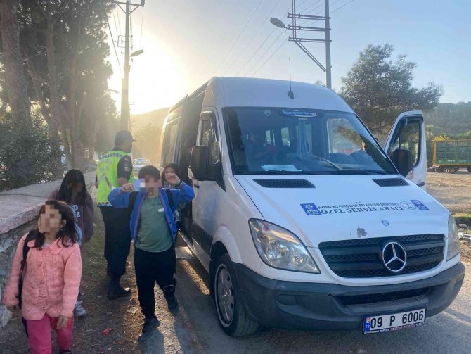 Aydın’da Okul Servisleri Denetlendi, Öğrenciler Bilgilendirildi