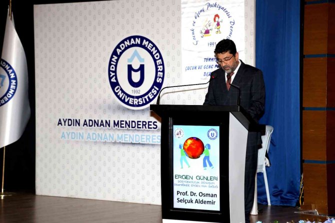 Aydın’da, Ergen Ruh Sağlığı Sempozyumda Görüşüldü
