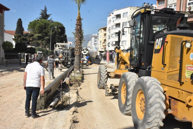 Yılmaz Akpınar Bulvarı Yenileniyor