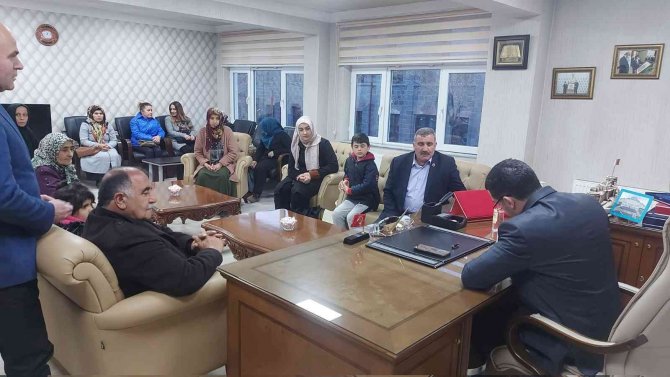 Başkan Adem Çalkın, ‘Milletin Kapısı’nda Sorunları Dinliyor