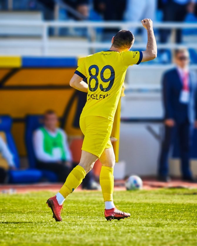 Erhan Çelenk Atıyor, Bucaspor 1928 Kazanıyor